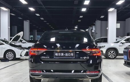 Skoda Superb III рестайлинг, 2023 год, 1 750 000 рублей, 5 фотография