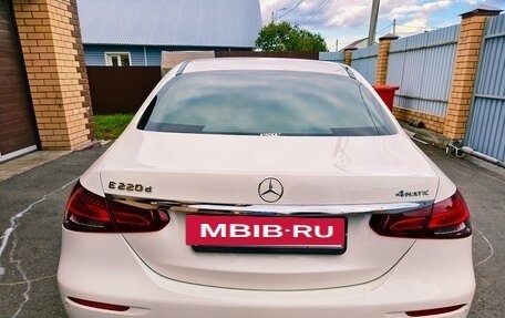 Mercedes-Benz E-Класс, 2020 год, 4 450 000 рублей, 4 фотография