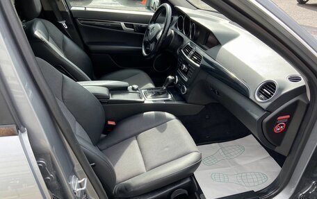 Mercedes-Benz C-Класс, 2012 год, 1 000 000 рублей, 13 фотография