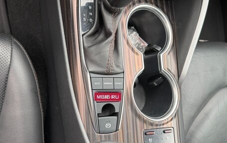 Toyota Camry, 2019 год, 2 000 000 рублей, 6 фотография