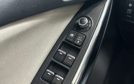 Mazda 6, 2016 год, 1 995 000 рублей, 24 фотография
