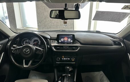 Mazda 6, 2016 год, 1 995 000 рублей, 33 фотография
