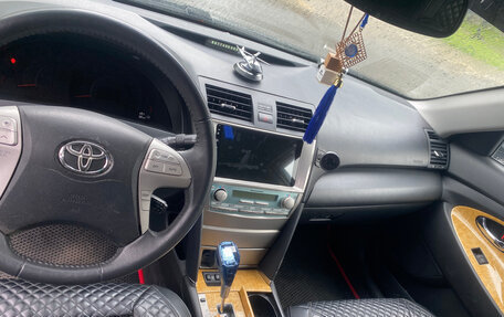 Toyota Camry, 2006 год, 550 000 рублей, 5 фотография