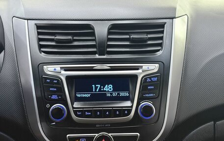 Hyundai Solaris II рестайлинг, 2016 год, 899 000 рублей, 18 фотография
