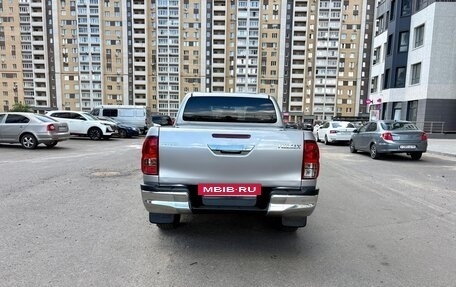 Toyota Hilux VIII, 2018 год, 4 290 000 рублей, 10 фотография