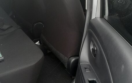 Toyota Vitz, 2019 год, 1 100 000 рублей, 8 фотография