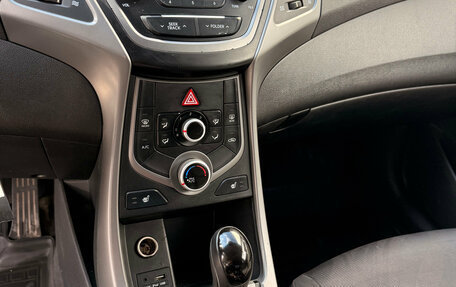 Hyundai Elantra V, 2015 год, 850 000 рублей, 11 фотография