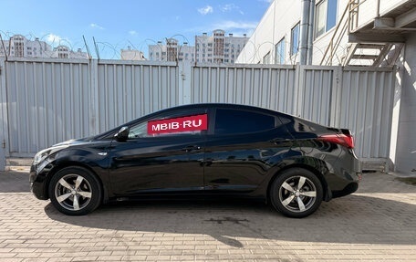 Hyundai Elantra V, 2015 год, 850 000 рублей, 2 фотография