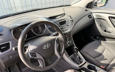 Hyundai Elantra V, 2015 год, 850 000 рублей, 10 фотография