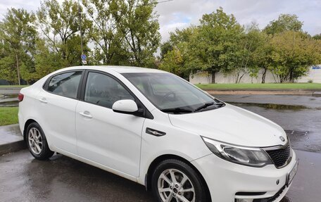 KIA Rio III рестайлинг, 2015 год, 890 000 рублей, 1 фотография