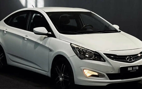 Hyundai Solaris II рестайлинг, 2015 год, 903 000 рублей, 3 фотография