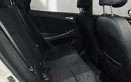 Hyundai Solaris II рестайлинг, 2015 год, 903 000 рублей, 19 фотография