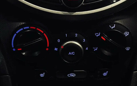 Hyundai Solaris II рестайлинг, 2015 год, 903 000 рублей, 15 фотография
