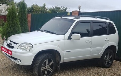 Chevrolet Niva I рестайлинг, 2010 год, 500 000 рублей, 1 фотография