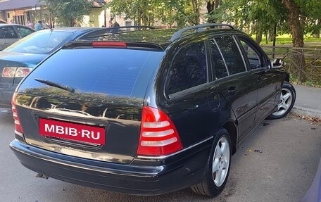Mercedes-Benz C-Класс, 2001 год, 450 000 рублей, 3 фотография