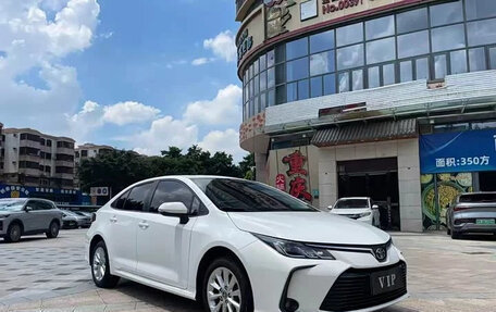 Toyota Corolla, 2022 год, 1 350 000 рублей, 3 фотография