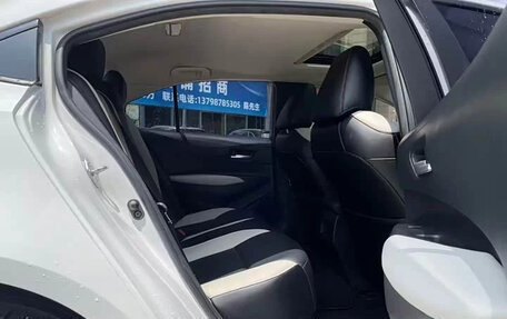 Toyota Corolla, 2022 год, 1 350 000 рублей, 10 фотография