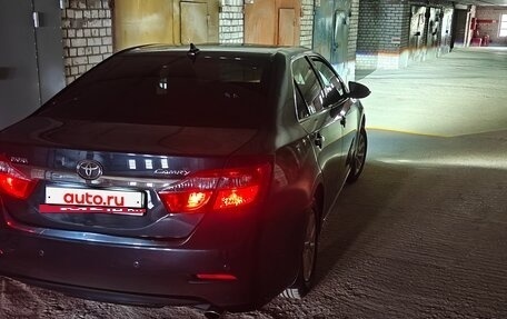 Toyota Camry, 2012 год, 1 570 000 рублей, 2 фотография
