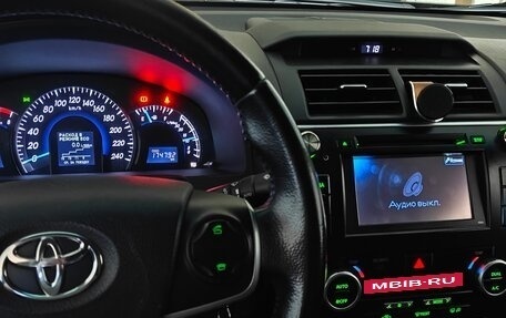 Toyota Camry, 2012 год, 1 570 000 рублей, 5 фотография