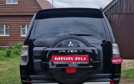 Mitsubishi Pajero IV, 2014 год, 3 390 000 рублей, 7 фотография
