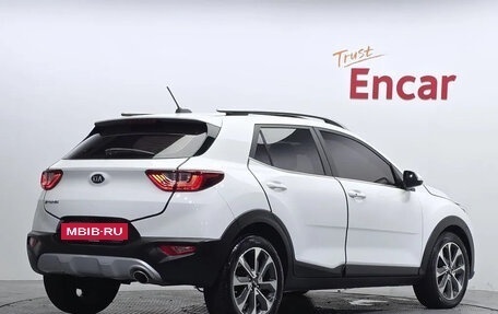KIA Stonic, 2017 год, 1 381 000 рублей, 3 фотография