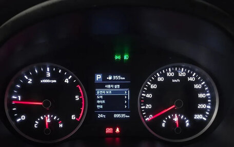 KIA Stonic, 2017 год, 1 381 000 рублей, 7 фотография