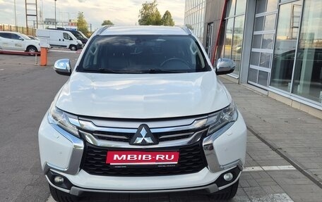 Mitsubishi Pajero Sport III рестайлинг, 2021 год, 3 500 000 рублей, 1 фотография