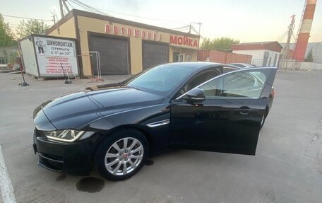 Jaguar XE I рестайлинг, 2015 год, 1 450 000 рублей, 2 фотография