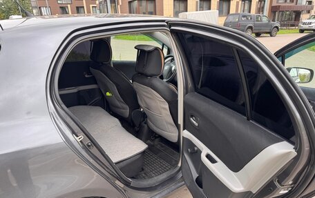 Toyota Yaris III рестайлинг, 2008 год, 490 000 рублей, 7 фотография