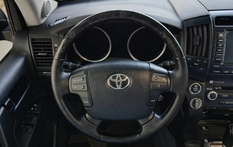 Toyota Land Cruiser 200, 2010 год, 2 990 000 рублей, 10 фотография