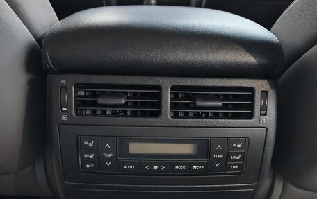 Toyota Land Cruiser 200, 2010 год, 2 990 000 рублей, 13 фотография