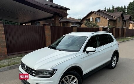 Volkswagen Tiguan II, 2020 год, 2 870 000 рублей, 3 фотография