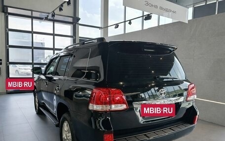 Toyota Land Cruiser 200, 2010 год, 2 990 000 рублей, 6 фотография
