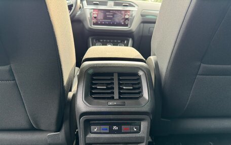 Volkswagen Tiguan II, 2020 год, 2 870 000 рублей, 18 фотография