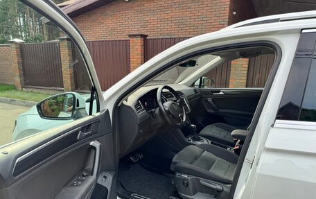 Volkswagen Tiguan II, 2020 год, 2 870 000 рублей, 13 фотография