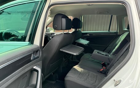 Volkswagen Tiguan II, 2020 год, 2 870 000 рублей, 17 фотография