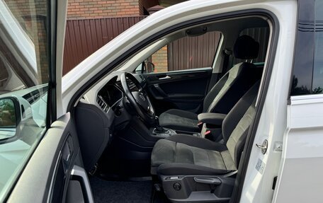 Volkswagen Tiguan II, 2020 год, 2 870 000 рублей, 14 фотография
