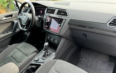 Volkswagen Tiguan II, 2020 год, 2 870 000 рублей, 20 фотография