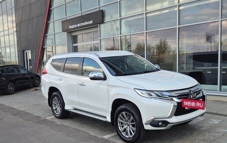 Mitsubishi Pajero Sport III рестайлинг, 2021 год, 3 500 000 рублей, 7 фотография
