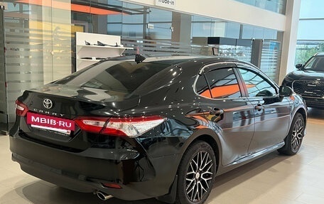 Toyota Camry, 2019 год, 2 470 000 рублей, 6 фотография