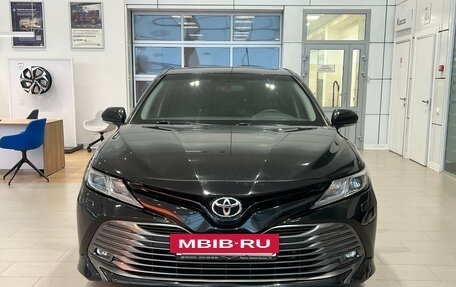 Toyota Camry, 2019 год, 2 470 000 рублей, 2 фотография