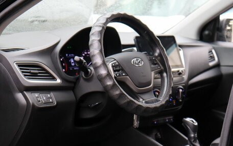 Hyundai Solaris II рестайлинг, 2017 год, 1 200 000 рублей, 14 фотография