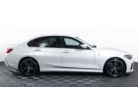 BMW 3 серия, 2019 год, 3 690 000 рублей, 4 фотография