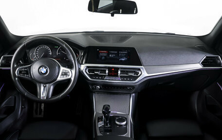 BMW 3 серия, 2019 год, 3 690 000 рублей, 12 фотография