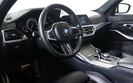 BMW 3 серия, 2019 год, 3 690 000 рублей, 14 фотография