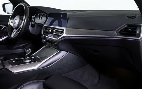 BMW 3 серия, 2019 год, 3 690 000 рублей, 10 фотография