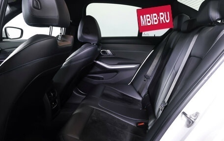BMW 3 серия, 2019 год, 3 690 000 рублей, 11 фотография