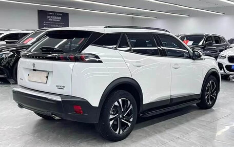 Peugeot 2008 II, 2022 год, 1 400 000 рублей, 6 фотография