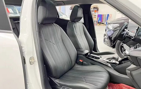 Peugeot 2008 II, 2022 год, 1 400 000 рублей, 12 фотография