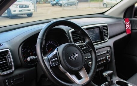 KIA Sportage IV рестайлинг, 2020 год, 2 260 000 рублей, 6 фотография